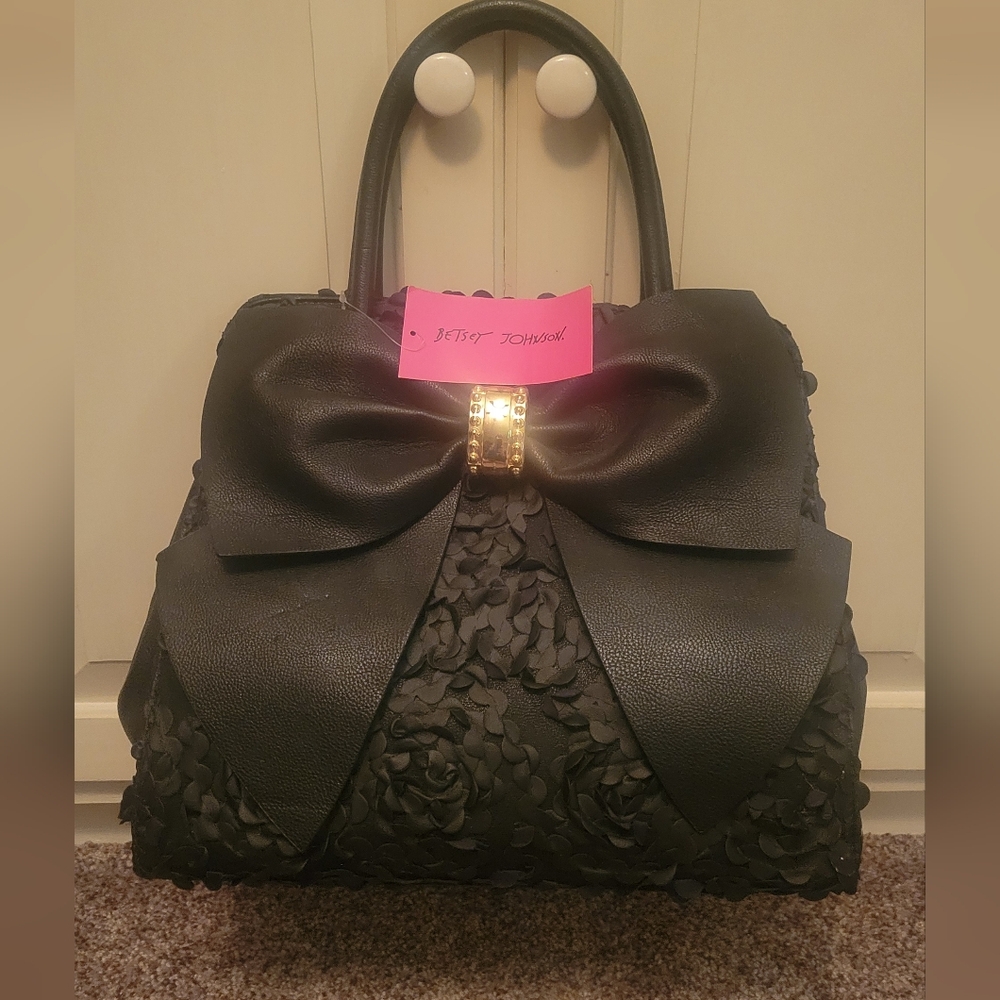 BETSEY JOHNSON